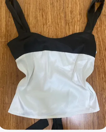 Similar top listed on Depop